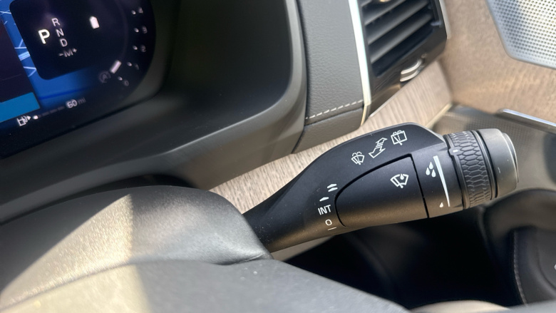 Volvo XC90 2.0 B6P Ultimate Dark 5dr AWD Geartronic Petrol Estate